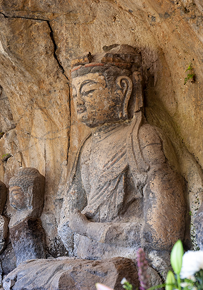 Bouddhas de pierre de Furuzono